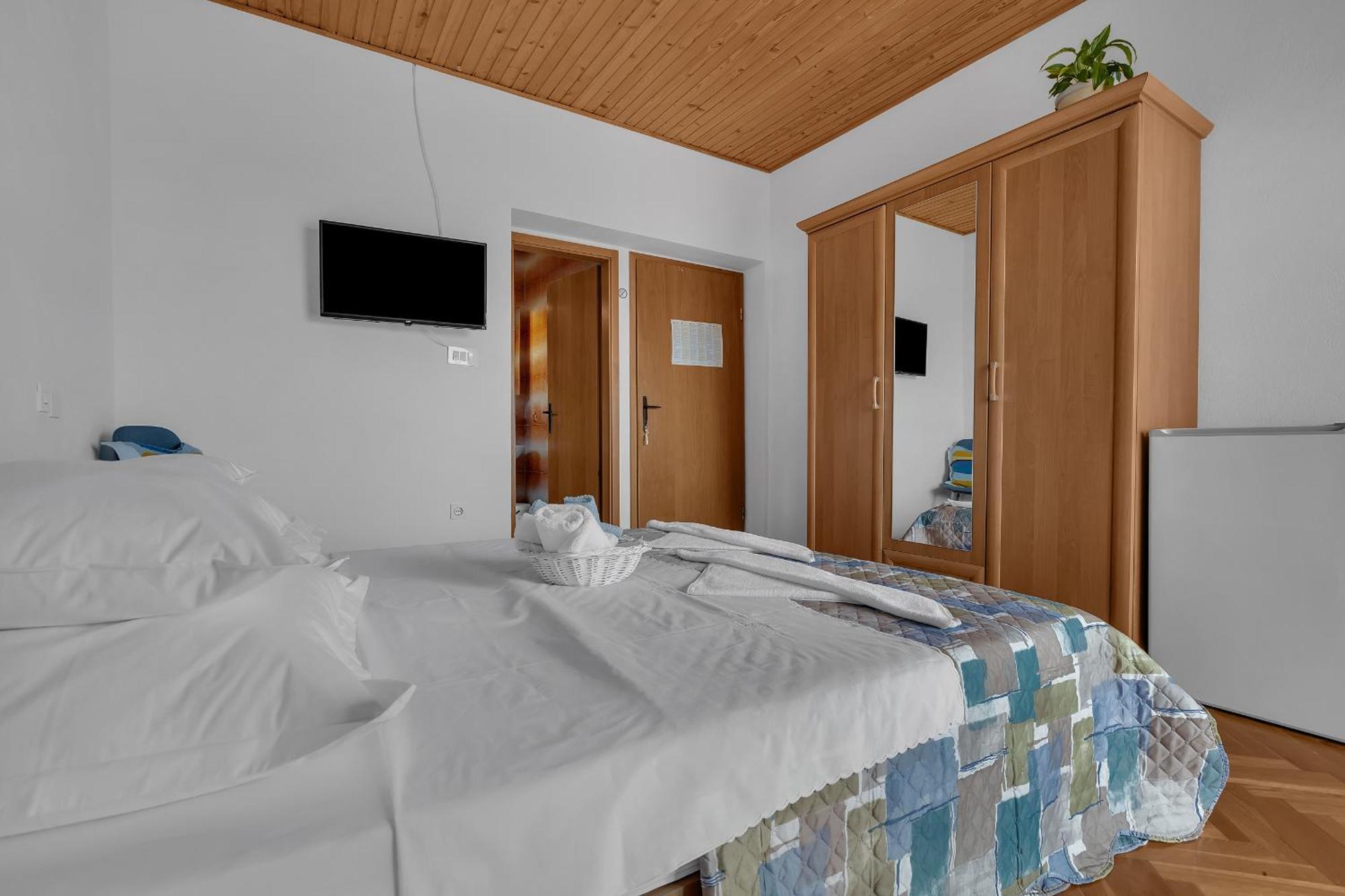 Apartment And Rooms Mila Makarska Eksteriør billede