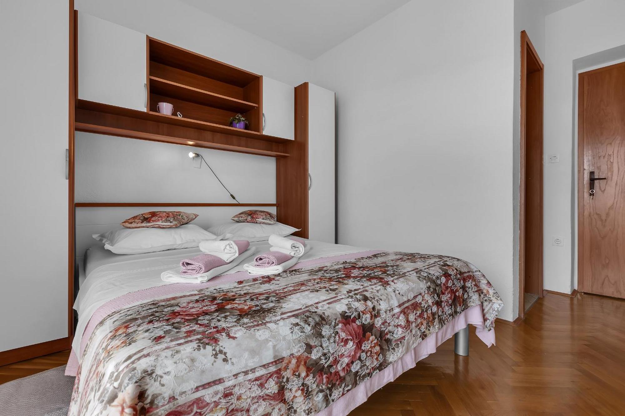 Apartment And Rooms Mila Makarska Eksteriør billede