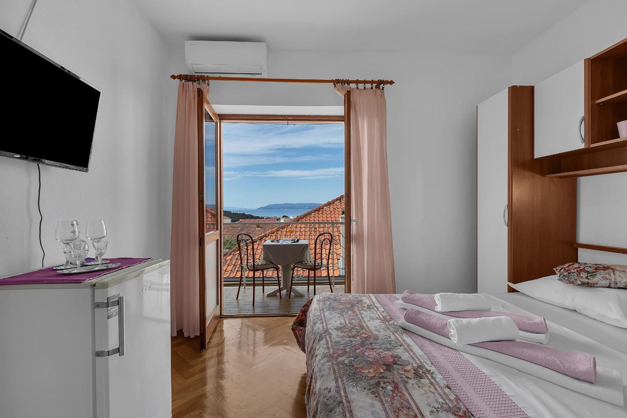 Apartment And Rooms Mila Makarska Eksteriør billede