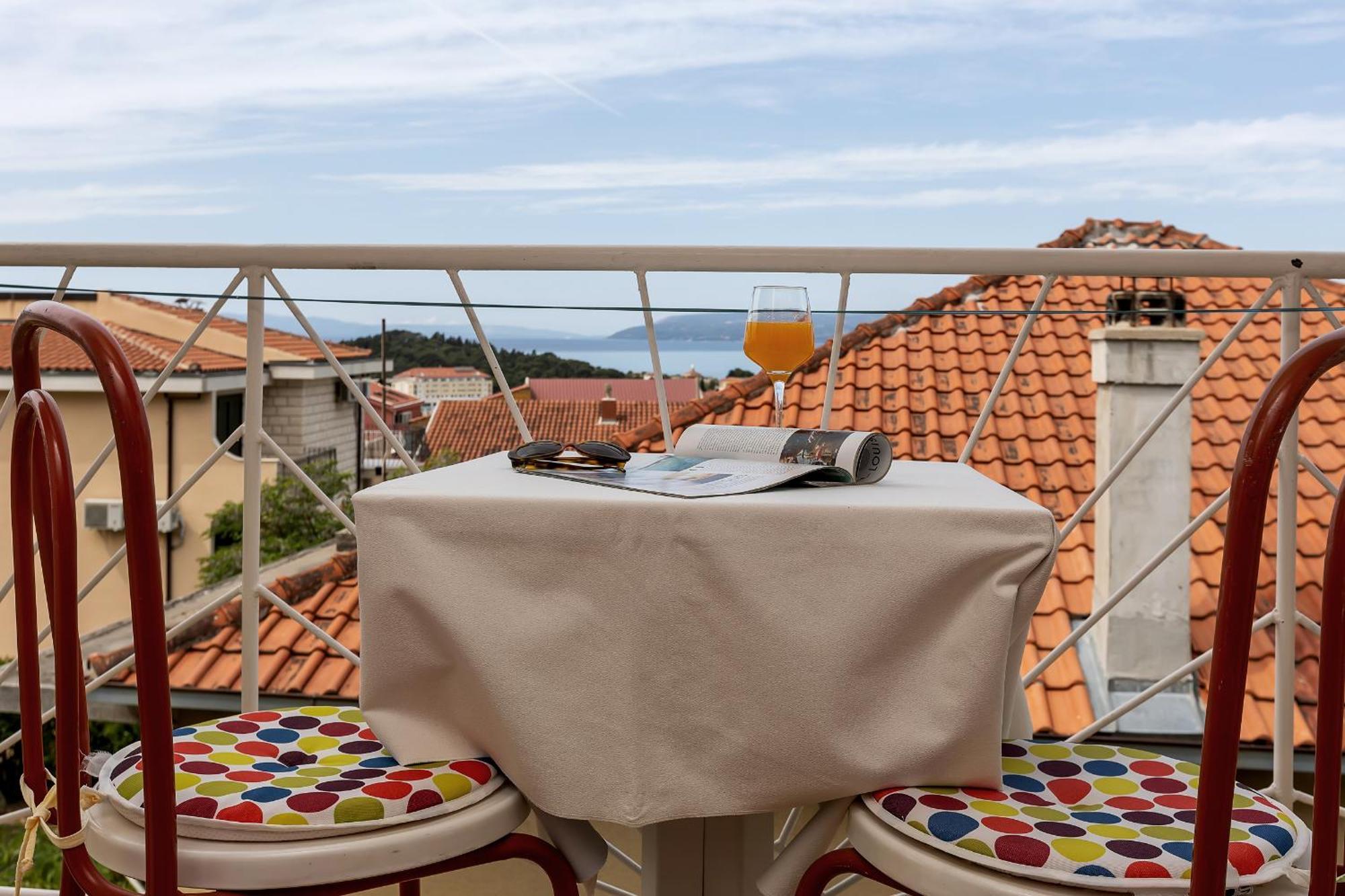 Apartment And Rooms Mila Makarska Eksteriør billede
