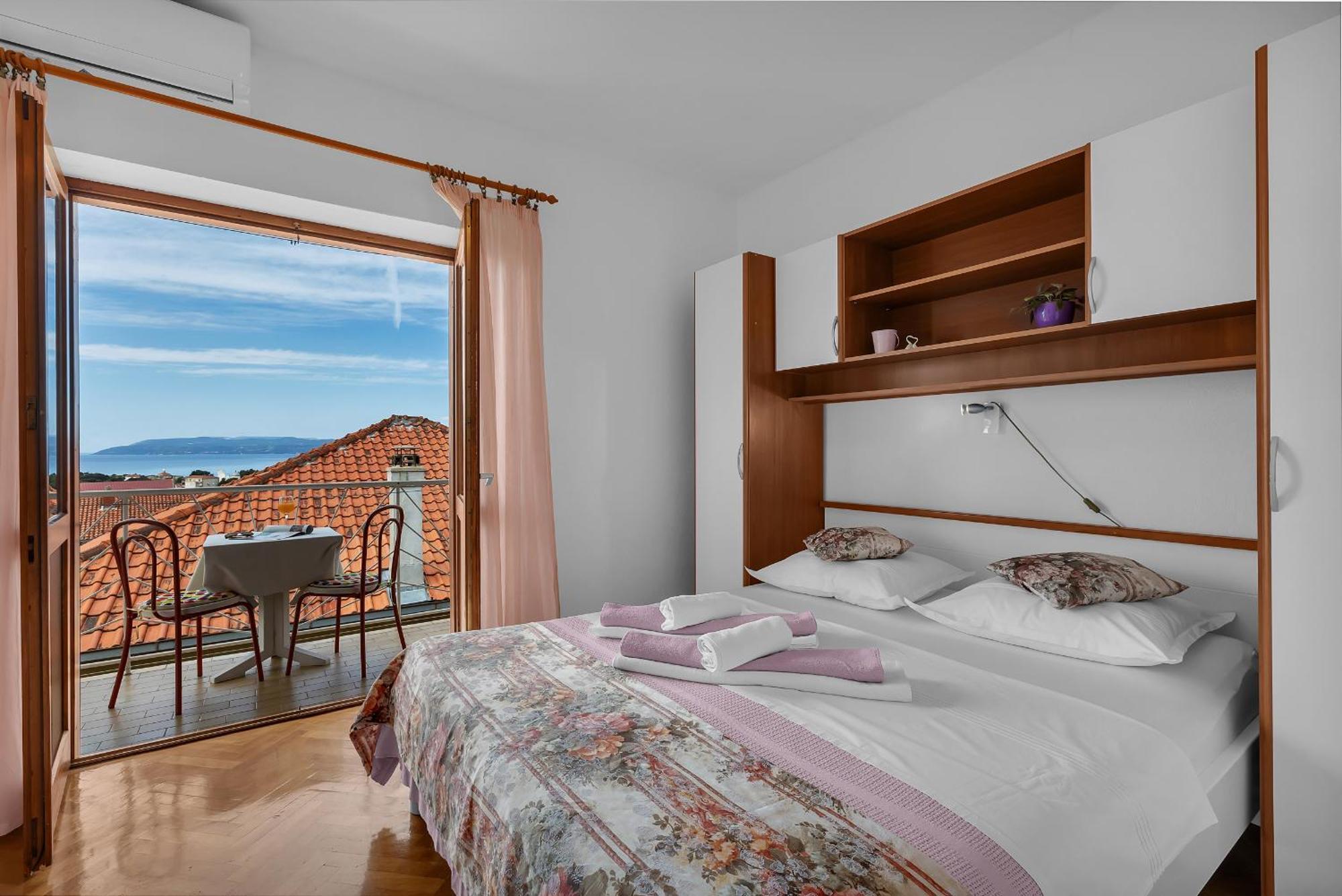 Apartment And Rooms Mila Makarska Eksteriør billede