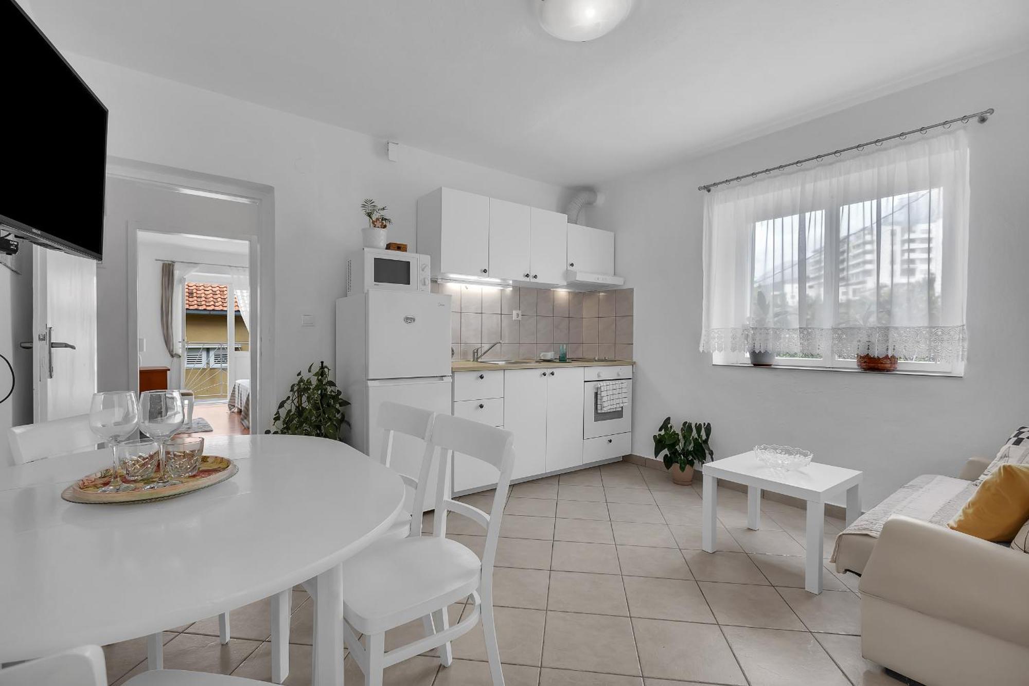 Apartment And Rooms Mila Makarska Eksteriør billede